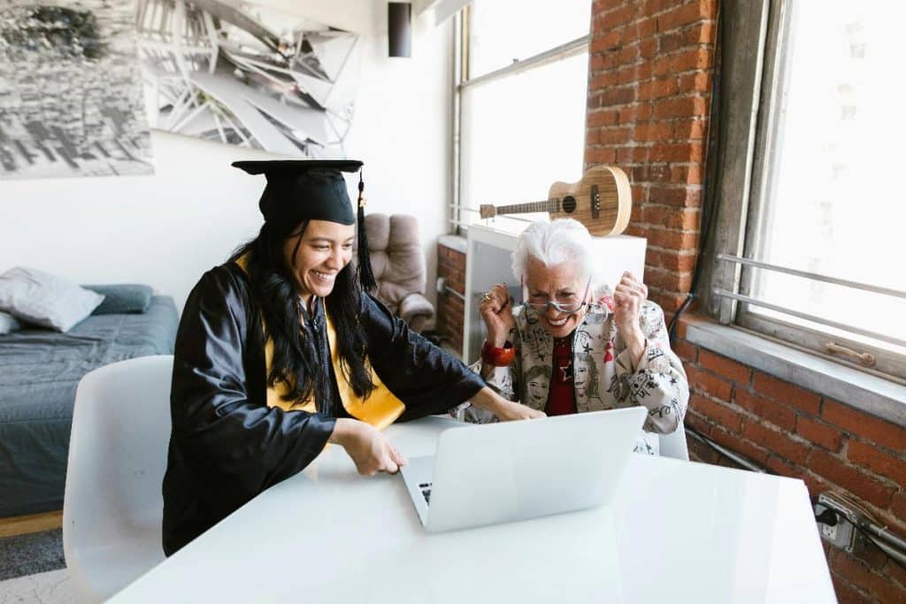 Diploma a distanza: cosa aspettarsi dai percorsi formativi digitali
